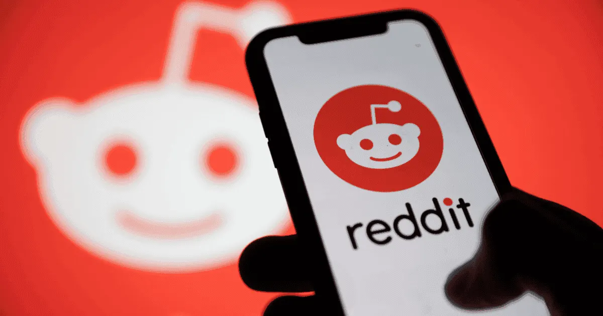 How to Use Reddit As A Photographer